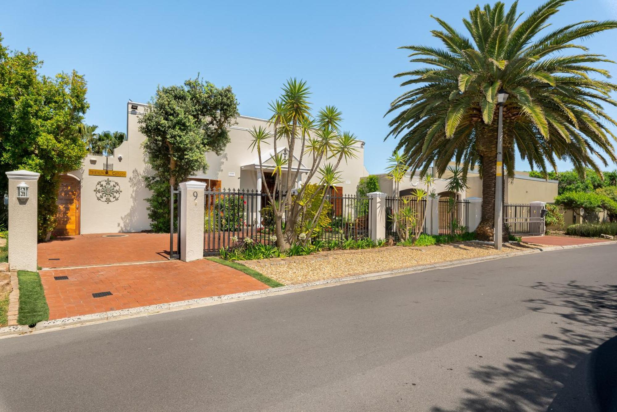Meerendal Cottage-Affordable Luxury-Private Garden With Pool & Hot Tub Ciudad del Cabo Exterior foto