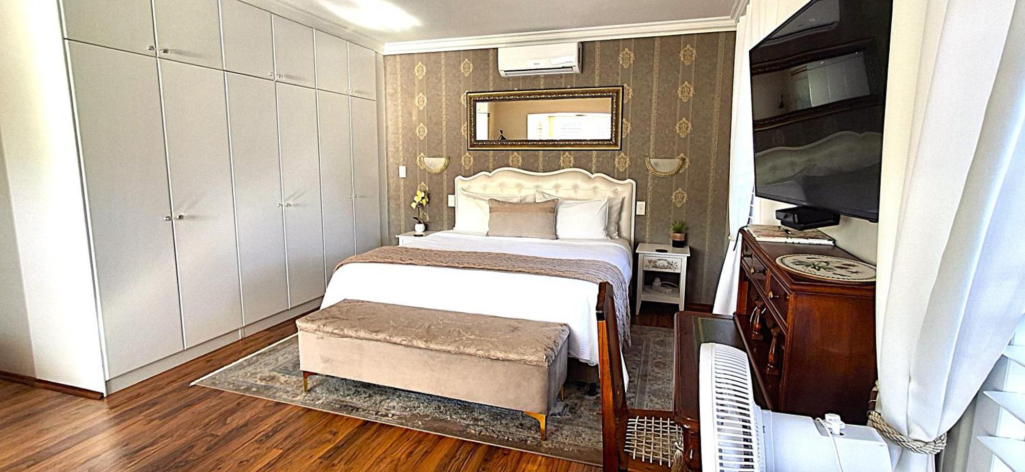 Meerendal Cottage-Affordable Luxury-Private Garden With Pool & Hot Tub Ciudad del Cabo Exterior foto